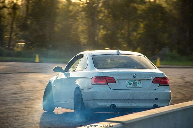 CNC71 steering kit for BMW E90 tested in the USA